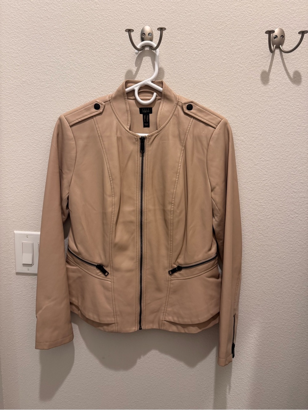 Gili Women’s Moto Jacket Tan Faux Leather Zip-Front Jacket